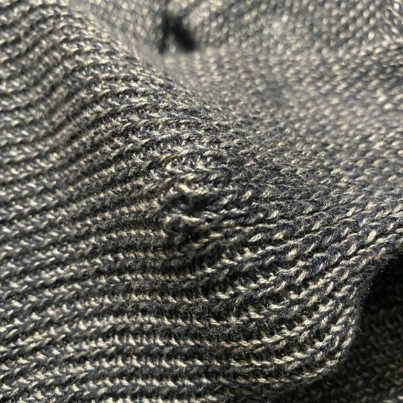 Lululemon sweater Womens size 4 Gray Cabin Yogi Sweater merino wool - Picture 8 of 9